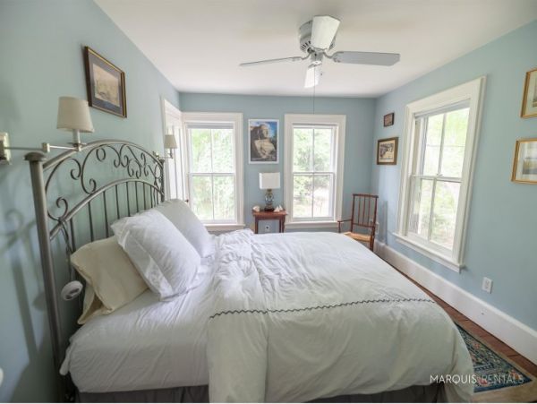 Hamptons Home 1020799