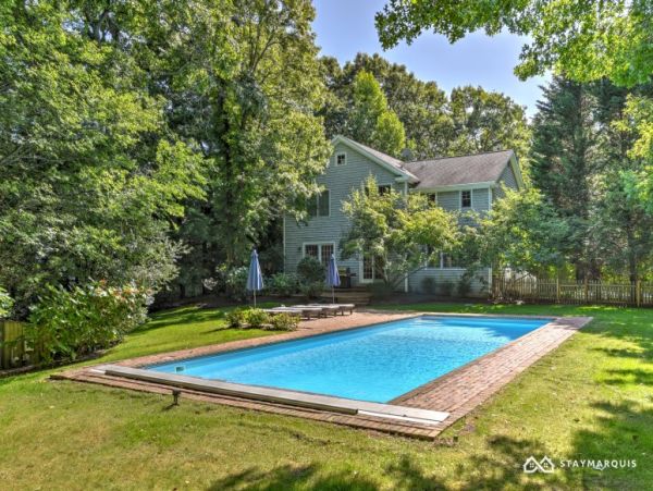 Hamptons Home 1020800