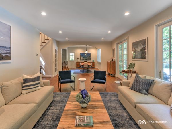 Hamptons Home 1020800