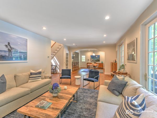 Hamptons Home 1020800