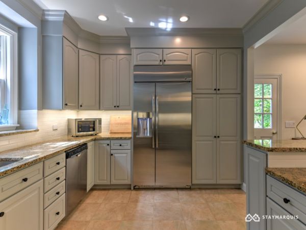 Hamptons Home 1020800