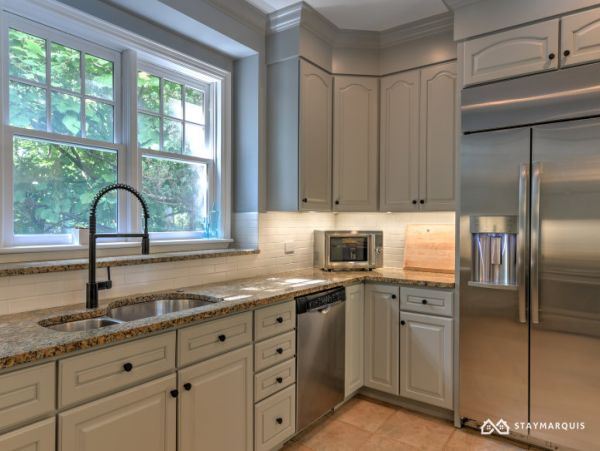 Hamptons Home 1020800