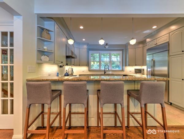 Hamptons Home 1020800