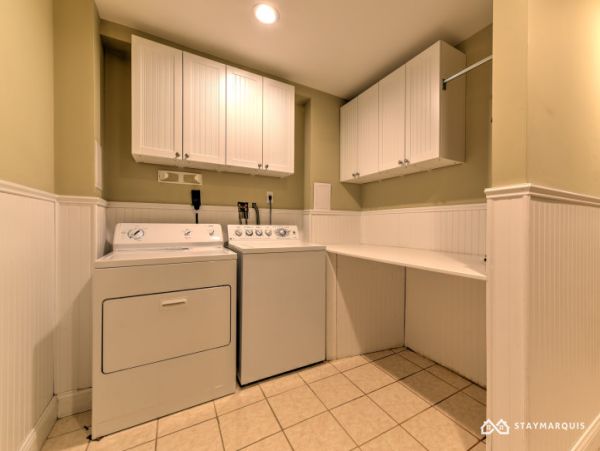 Hamptons Home 1020800