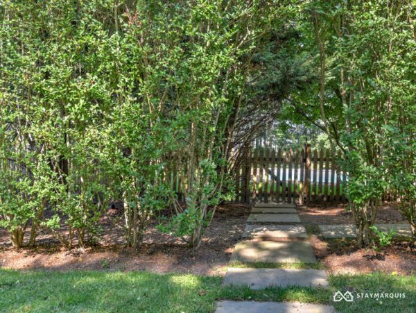 Hamptons Home 1020800