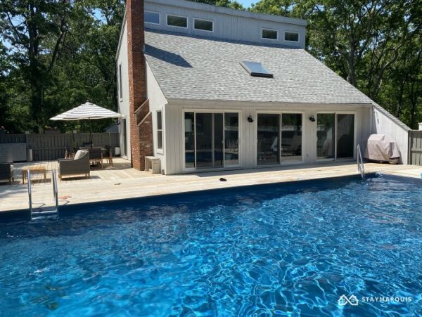 Hamptons Home 1020801