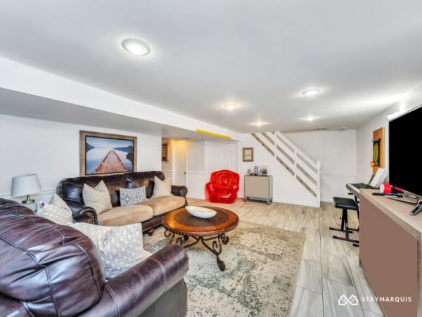 Hamptons Home 1020801