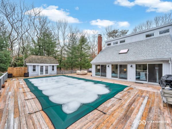 Hamptons Home 1020801