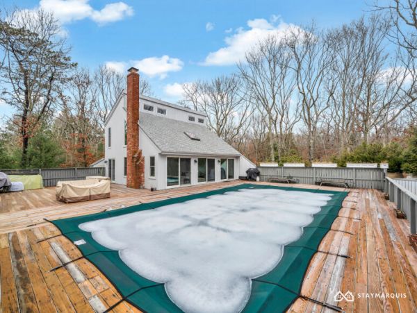 Hamptons Home 1020801