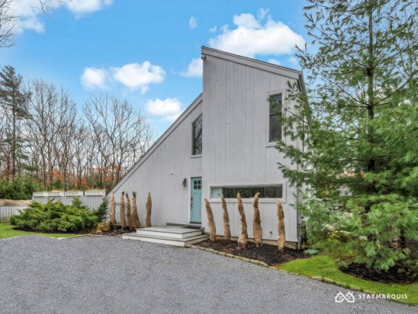 Hamptons Home 1020801