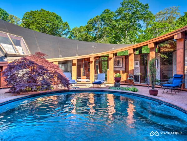 Hamptons Home 1020802