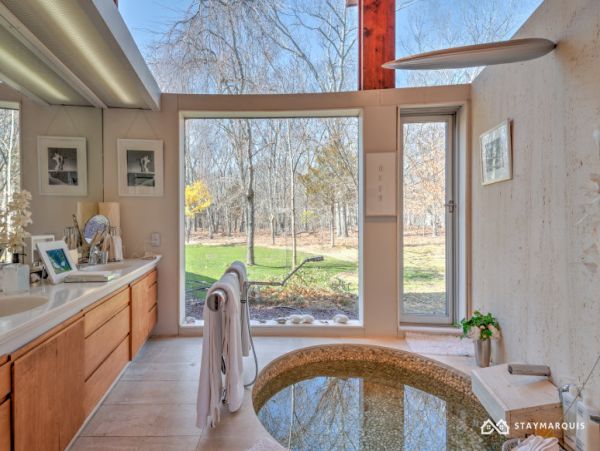 Hamptons Home 1020802