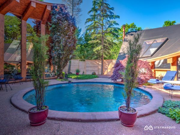 Hamptons Home 1020802