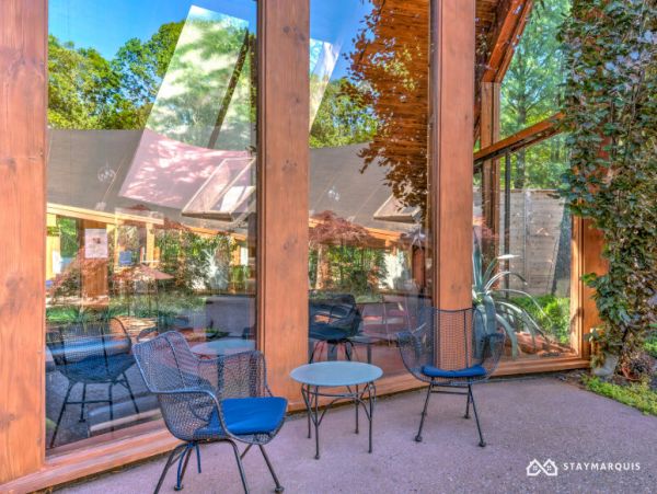 Hamptons Home 1020802