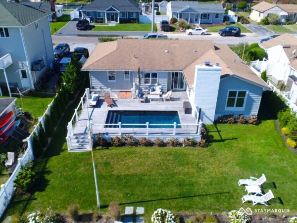 Hamptons Home 1020803