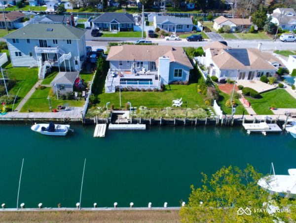 Hamptons Home 1020803