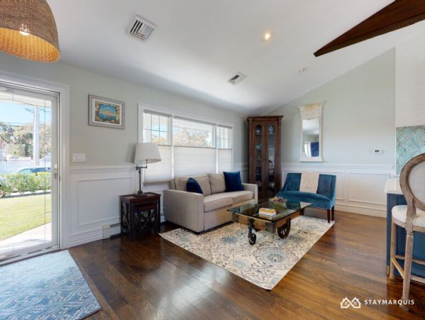Hamptons Home 1020803