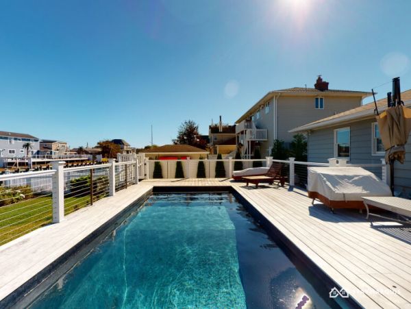 Hamptons Home 1020803
