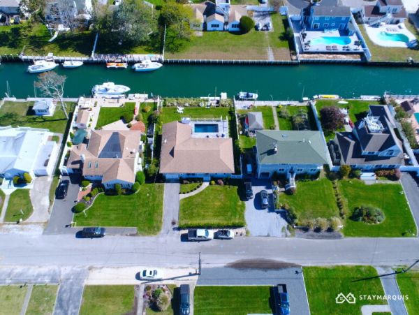 Hamptons Home 1020803