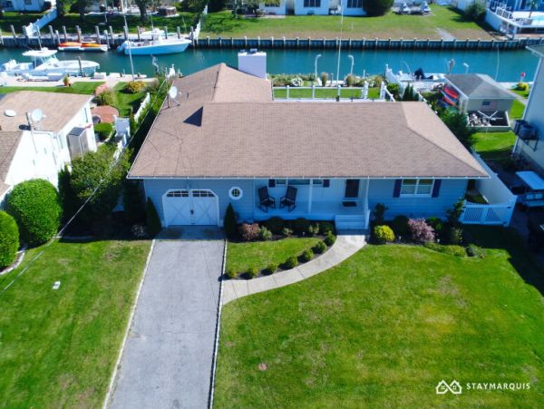 Hamptons Home 1020803