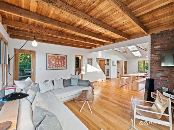 Hamptons Home 1020806