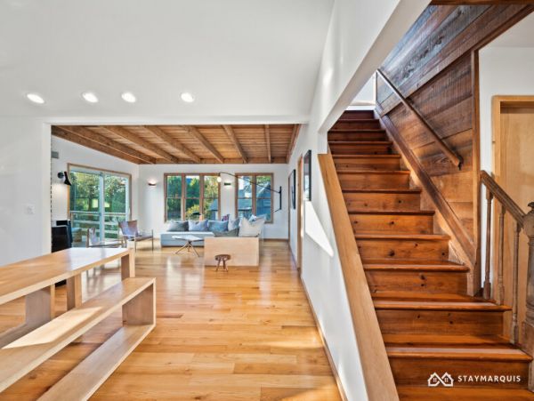 Hamptons Home 1020806
