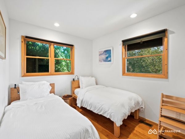 Hamptons Home 1020806