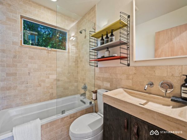 Hamptons Home 1020806