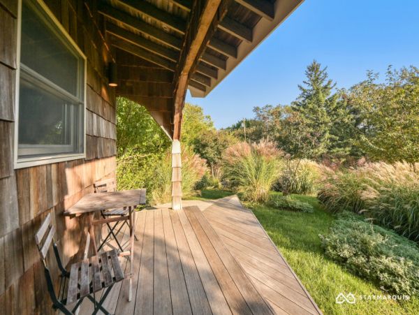 Hamptons Home 1020806