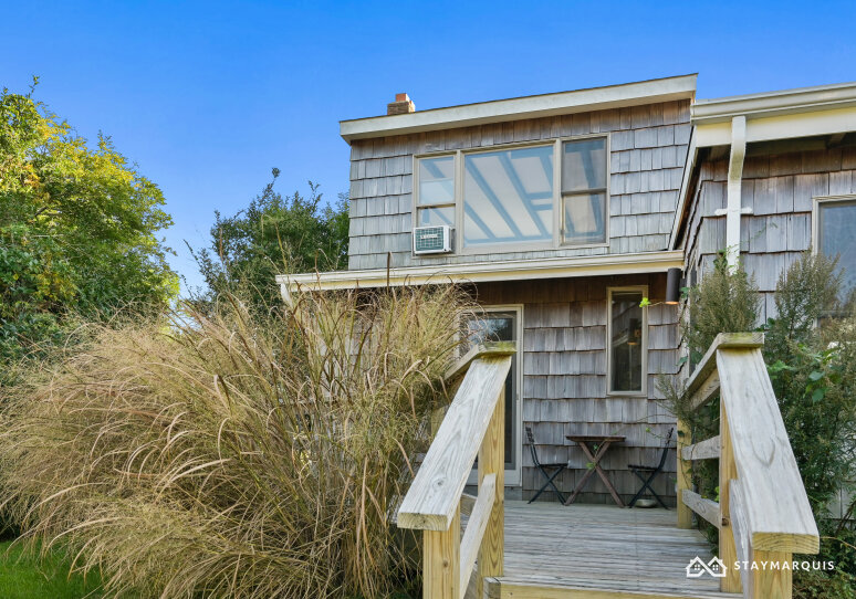 Hamptons Home 1020806