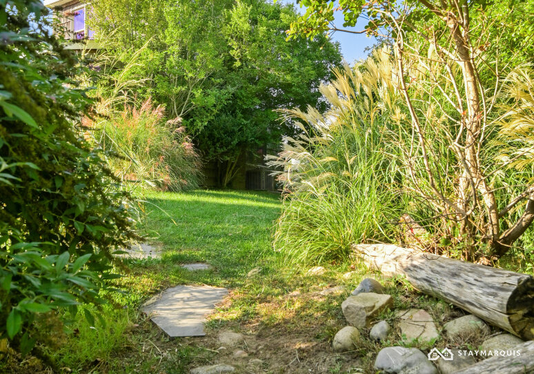 Hamptons Home 1020806