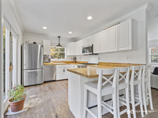 Hamptons Home 1020807