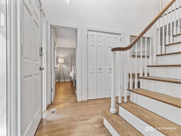 Hamptons Home 1020807