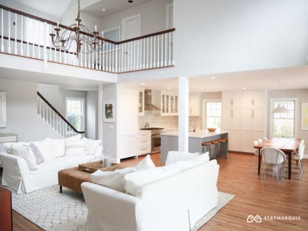 Hamptons Home 1020808