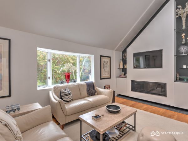 Hamptons Home 1020810