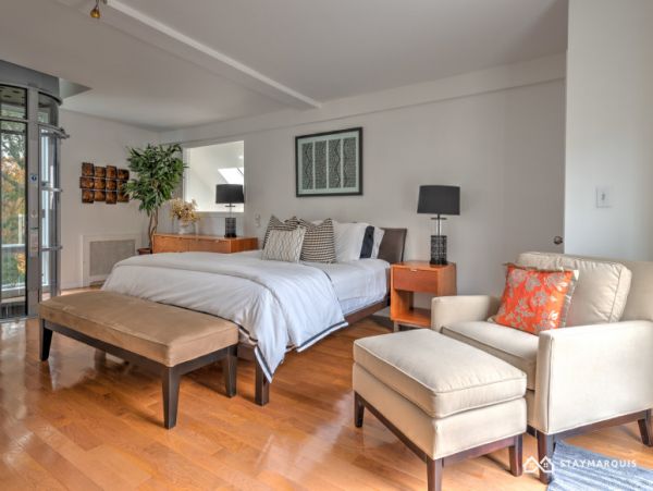 Hamptons Home 1020810