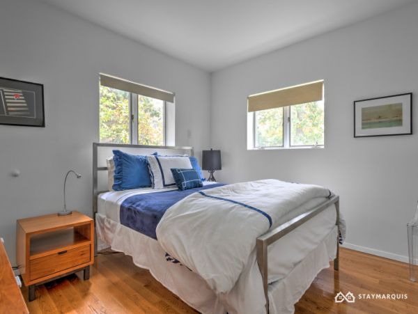 Hamptons Home 1020810