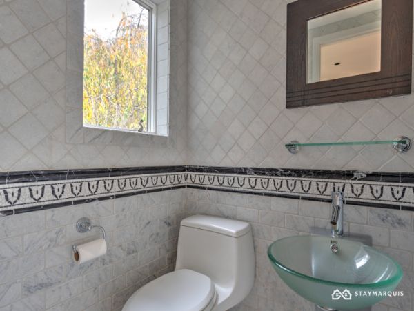 Hamptons Home 1020810