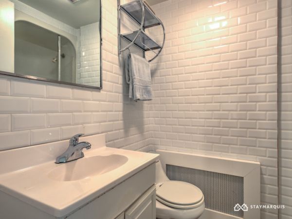 Hamptons Home 1020810