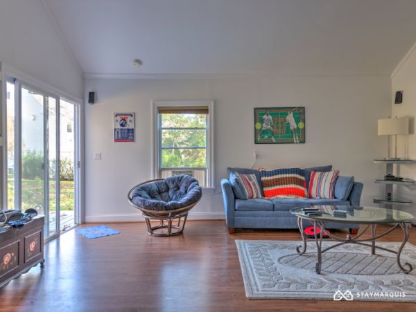 Hamptons Home 1020810