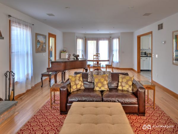 Hamptons Home 1020811