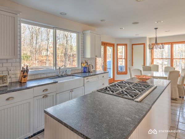 Hamptons Home 1020811