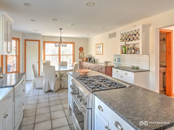 Hamptons Home 1020811