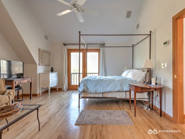 Hamptons Home 1020811