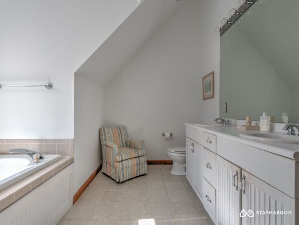 Hamptons Home 1020811