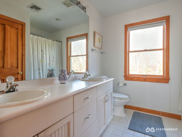 Hamptons Home 1020811