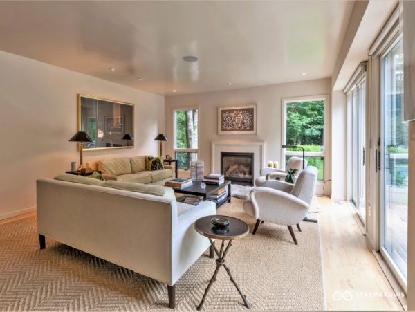 Hamptons Home 1020812