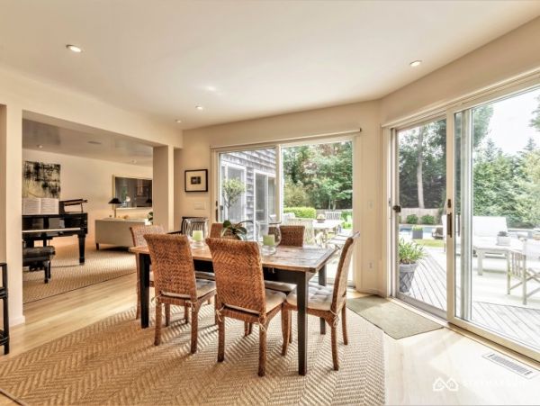 Hamptons Home 1020812
