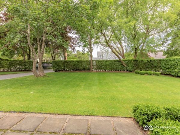 Hamptons Home 1020812