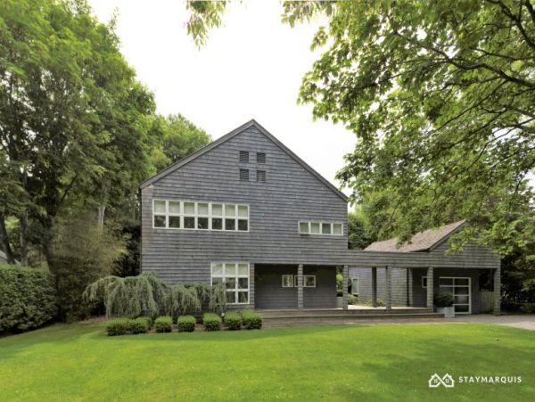 Hamptons Home 1020812